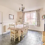 Hillcrest At Roger Ground Nyaraló *